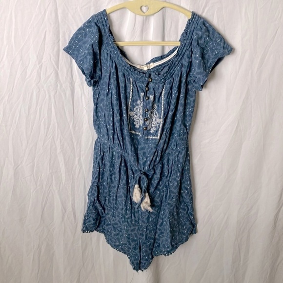 Rewind: Denim Blue Floral Romper- M - Picture 1 of 15